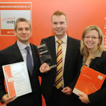 Strahlende Gewinner der Kategorie "IT-Service" - Matrix24